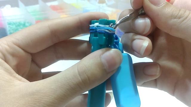 Браслет для часов Бантики из резинок Rainbow Loom Bands. Урок 5 Loomey Time Watch смотреть онлайн