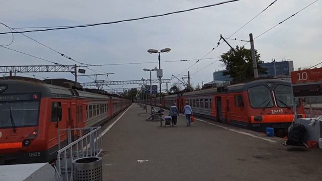 Курский вокзал Москва|Раздолбанные электрички Эд4м на Горьковском направлении железной дороги смотреть онлайн