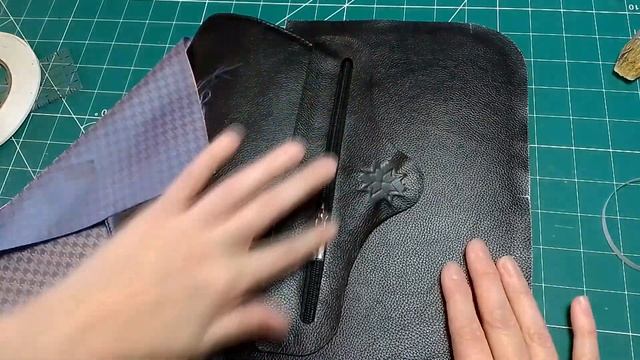 Карман на кожаной сумке на молнии с кожаной рамкой смотреть онлайн