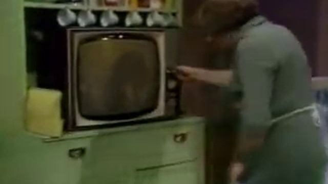 Monty Python - Bank Robber смотреть онлайн