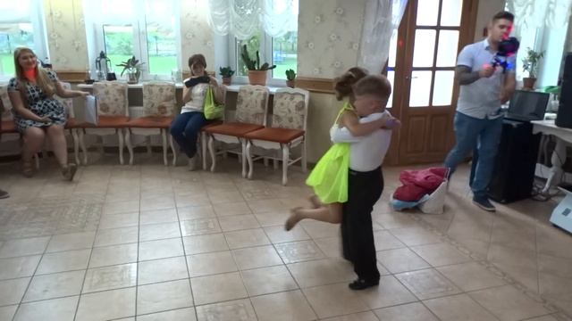 танец на свадьбу,дети смотреть онлайн