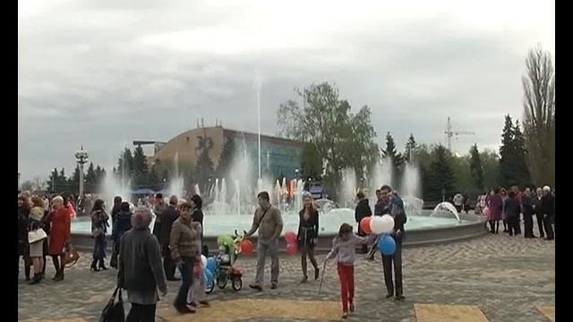 ФОНТАНЫ ЗАРАБОТАЛИ смотреть онлайн