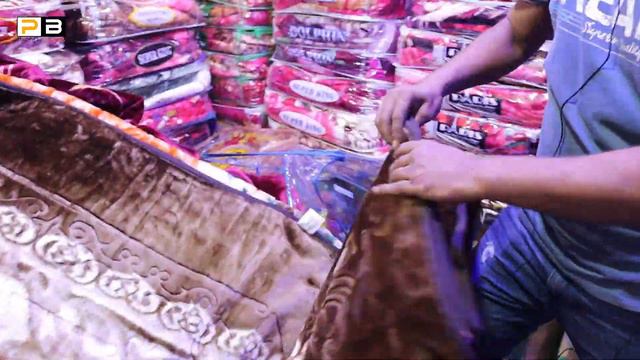 শীতে🔥পাইকারি দামে কম্বল কিনুন😱Blanket Price In Bangladesh Wholesale Blankets Market Gulisthan 2021 смотреть онлайн