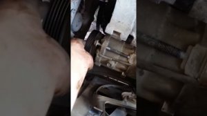 Как поменять водяную помпу (насос) своими силами Фольксваген Пассат б4  1994 часть 1