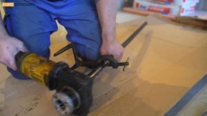 Установка трубчатых вертикальных радиаторов Zehnder.