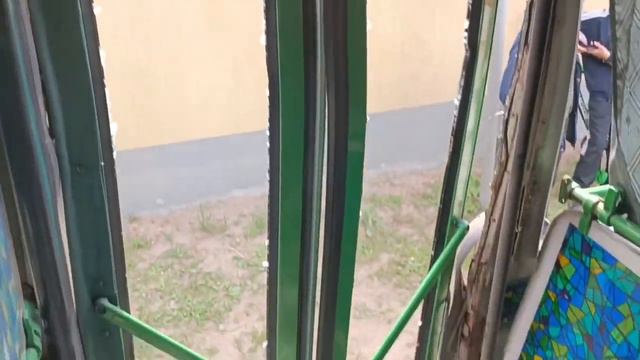 В Саратове столкнулись автобус и автокран смотреть онлайн