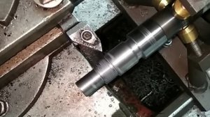 Как сделать шлицы на токарном станке.