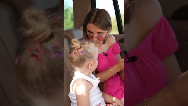 Случай на работе! Напиши 2 своих любимых цвета) У меня бирюза и розовый) #shorts смотреть онлайн