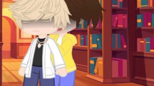 меме "не уходи от меня!" Валера и Хастур что-то на мило-грустном 🥹