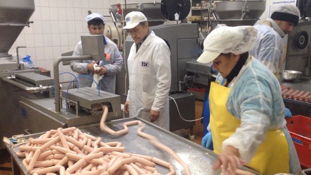 Сосисочный полуавтомат "Бумеранг-МИНИ" часть1 смотреть онлайн