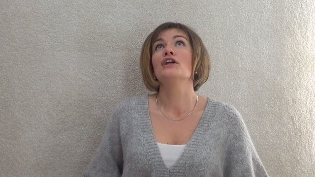 Светлана Бурнос. Песенка "Снежинка" смотреть онлайн