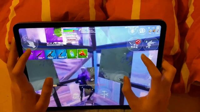 Fortnite Mobile handcam highlights iPad Pro 2018 120 FPS 5 fingers claw смотреть онлайн