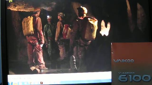 VVIKOO V-AN6100 running movie trailer sanctum onboard vga. смотреть онлайн