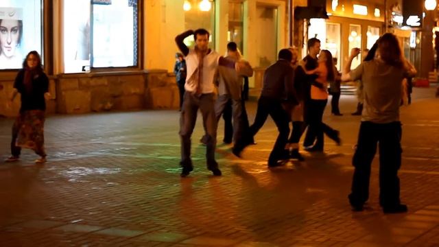 Танцы на Арбате 05.10.2011 02 смотреть онлайн