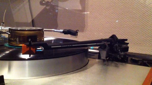 LUXMAN PD 444, SME V, BENZ RUBY 3 смотреть онлайн