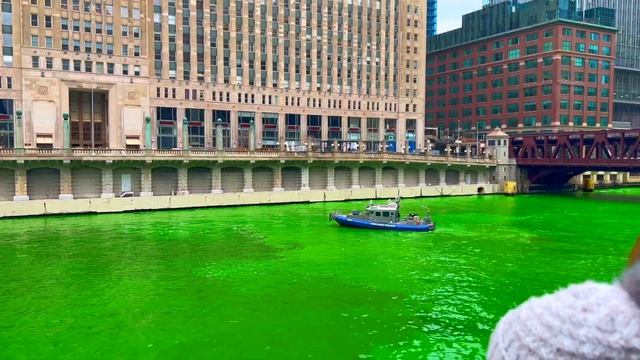 День Святого Патрика в Америке. St. Patrick’s day in Chicago, USA смотреть онлайн