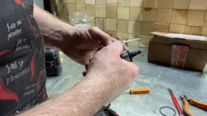 Как восстановить задранный цилиндр бензопилы? Сборка двигателя.