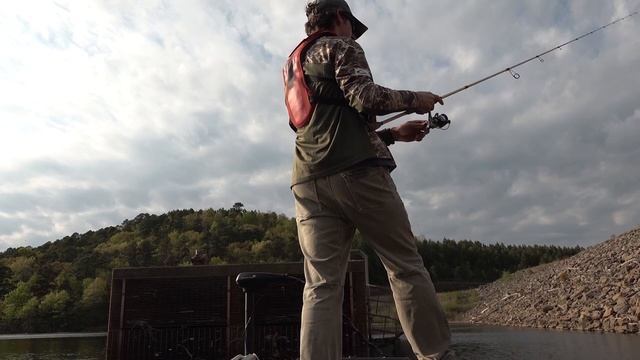 Duck Chatter Ep.50 "Fishing From The Excel F4 Viper" смотреть онлайн