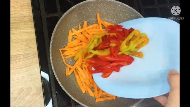 Супервкусный рецепт!Фунчоза с овощами!Такого салата Вы ещё не пробовали. смотреть онлайн