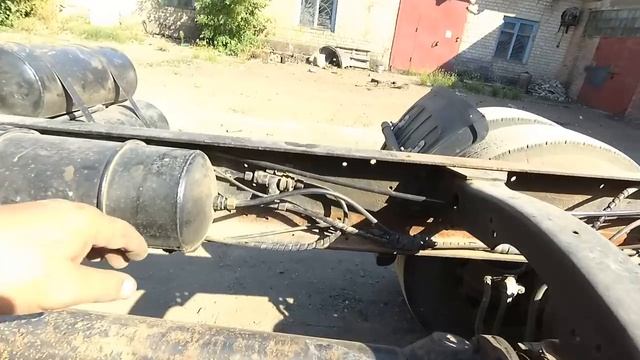 Долго растормаживается прицеп с ручника на ЕВРО КамАЗе смотреть онлайн