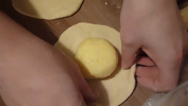 Чуду с сыром и картошкой - Лепёшки на кефире - Как приготовить 02 05 2019 смотреть онлайн