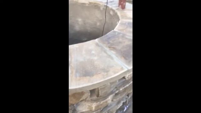 Каменный домик для колодца. смотреть онлайн