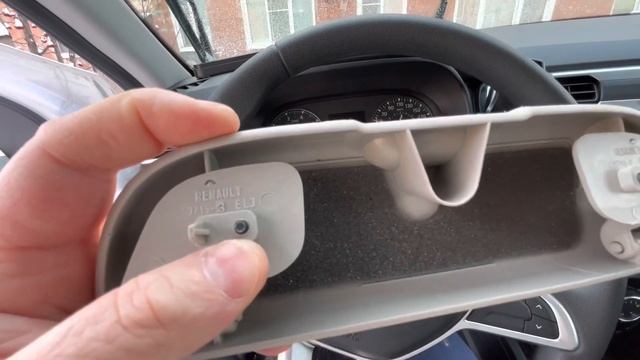 Рено Дастер 2021. Отсек для очков. смотреть онлайн