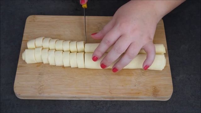 Очень вкусное ПЕЧЕНЬЕ "Свиные Ушки". Готовятся ПРОСТО, съедаются БЫСТРО ))) Очень Простой Рецепт смотреть онлайн