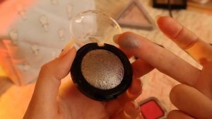 АСМР разбираю косметику ? близкий шепот ? ?