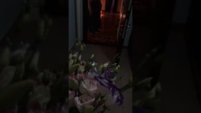 Букет цветов лизиантус (Эустома) смотреть онлайн