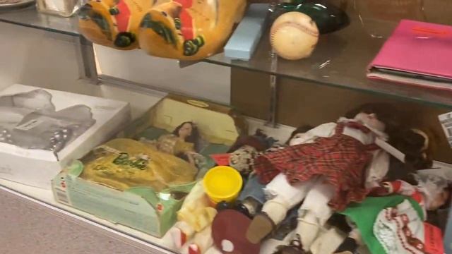 Thrift Store Toy Hunter Scores A $66 Figure For $15!! смотреть онлайн