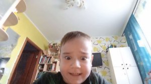 телефон звонит