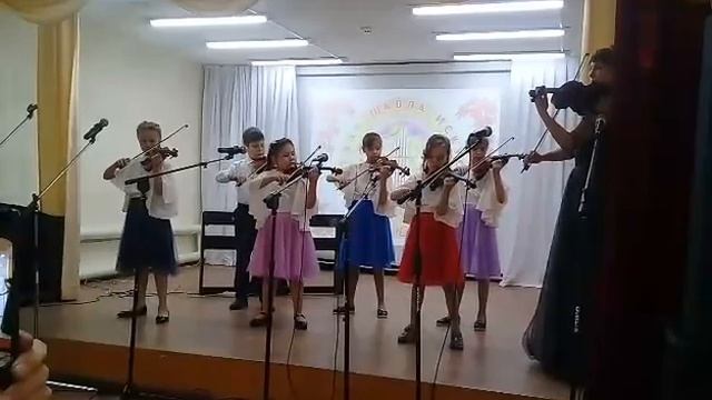 Ансамбль Виолино Кепитис "Вальс куклы" смотреть онлайн
