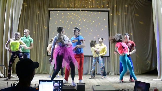 Uptown Funk 1_СМЕНА ЛЕТО_2015 смотреть онлайн
