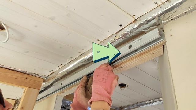 Ep 8: - DIY vintage french sliding door - solo female Van Build ? Bus Off with Josie смотреть онлайн