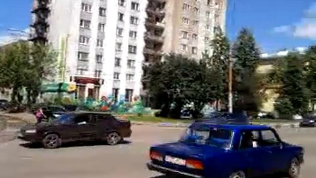 Видео-Ярославль, ул.Победы 37 смотреть онлайн