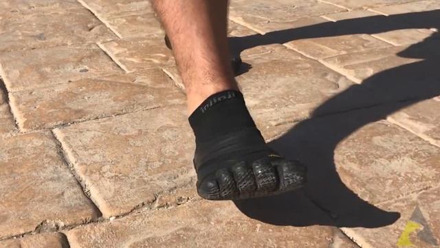Vibram Five Fingers Minimalist Shoes - First Impressions And Testing (ELX Model)