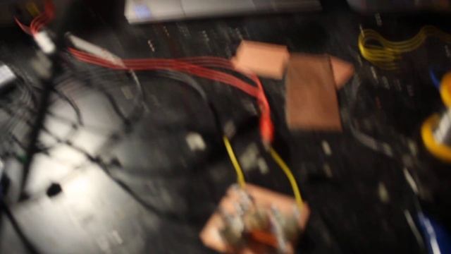 Маломощный кварцованый АМ передатчик смотреть онлайн