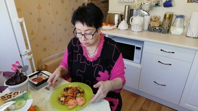 270. Мукбанг. "Два кусочека колбаски..."? Мои всем поздравления!!! #Деньпобеды#мукбанг#влог#завтрак смотреть онлайн