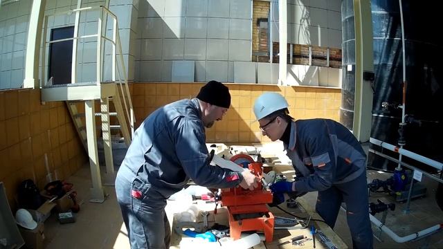 Монтаж трубопровода из PVDF