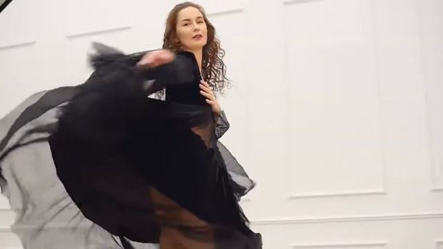 Вика Грин для Модного Дома «Svetlana Evstigneeva». смотреть онлайн