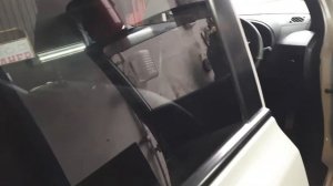 как открыть бензобак на nissan x-trail nt31