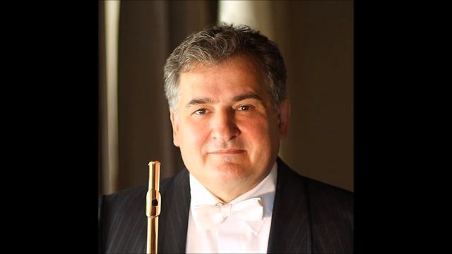 Mozart, Rondò for Flute K184. Flautista Claudi Arimany смотреть онлайн