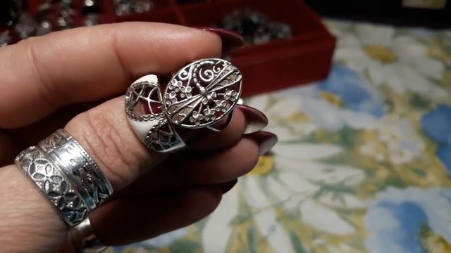 То что я не ношу...часть 10.. много добавила !!!продам-обменяю смотреть онлайн