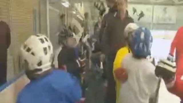 Первый междунар.турнир по хоккею "ЗВЕЗДА-ЕВРАЗЭС" смотреть онлайн