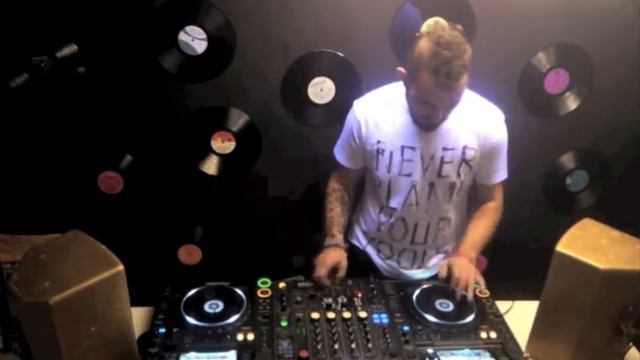 CDJ 2000 Pioneer Scratch Dee Jay Jordi смотреть онлайн