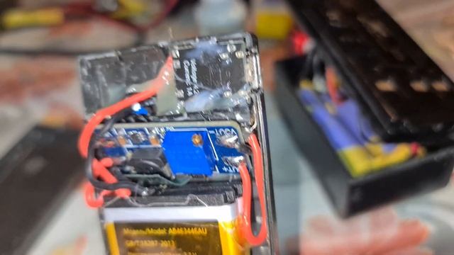 для VHS видеокамер сделаем аккамулятор-переделаем из старого аккамулятора-в литий ионный 6-вольт смотреть онлайн