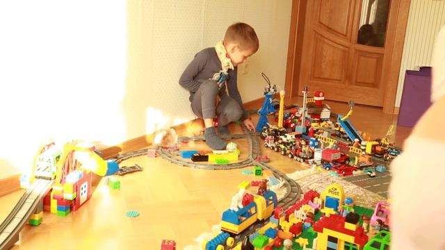 Большие поезда | Конструктор Лего дупло поезд смотреть онлайн