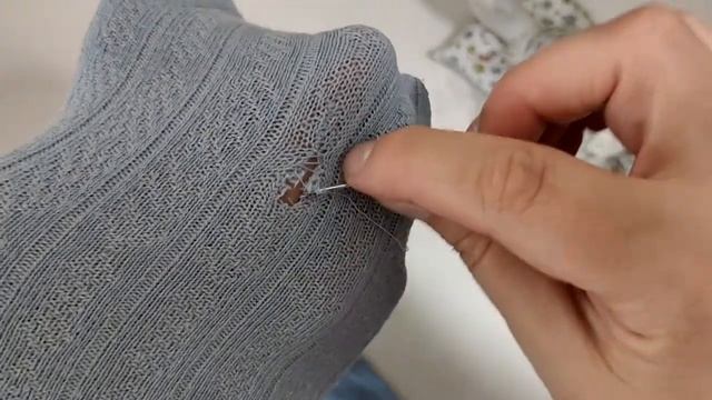 Как зашить ДЫРКУ красиво и аккуратно. смотреть онлайн