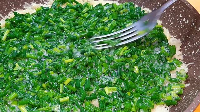 Даже остыть не успеет! Картошка и Зелёный Лук! Вкуснейшее блюдо из обычной картошки! смотреть онлайн